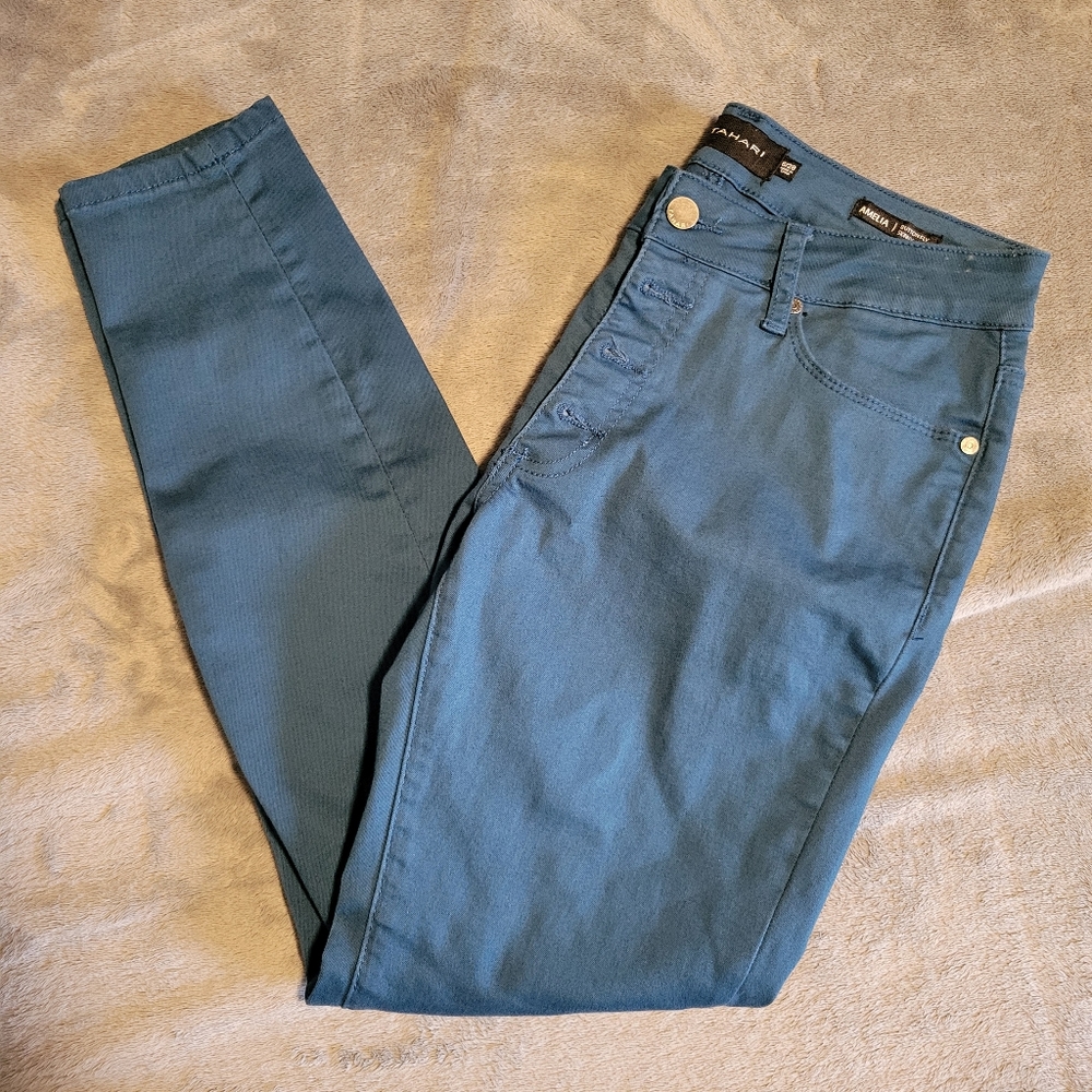 Tahari skinny jeans, size 6/28, dark teal